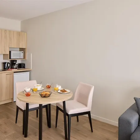 公寓式酒店 Zenitude Hotel-residences Saint-thomas 兰斯