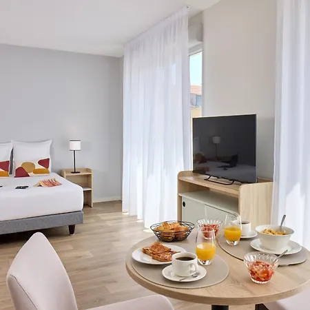 Zenitude Hotel-residences Saint-thomas 公寓式酒店 兰斯