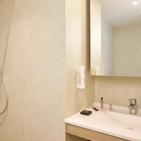 Zenitude Hotel-residences Saint-thomas 兰斯